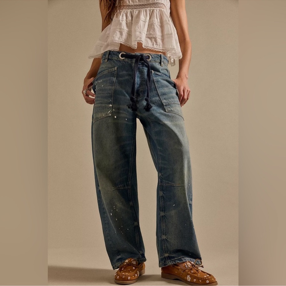 31 LONG Free People We The Free Moxie Pull-On Barrel Jeans in Timeless Blue